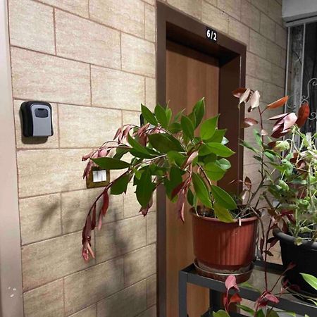 Nice Central Apartment In Tirana City Екстер'єр фото