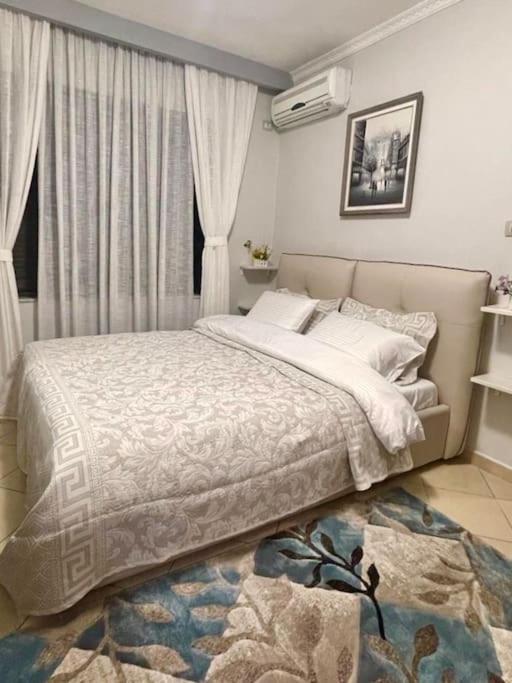 Nice Central Apartment In Tirana City Екстер'єр фото