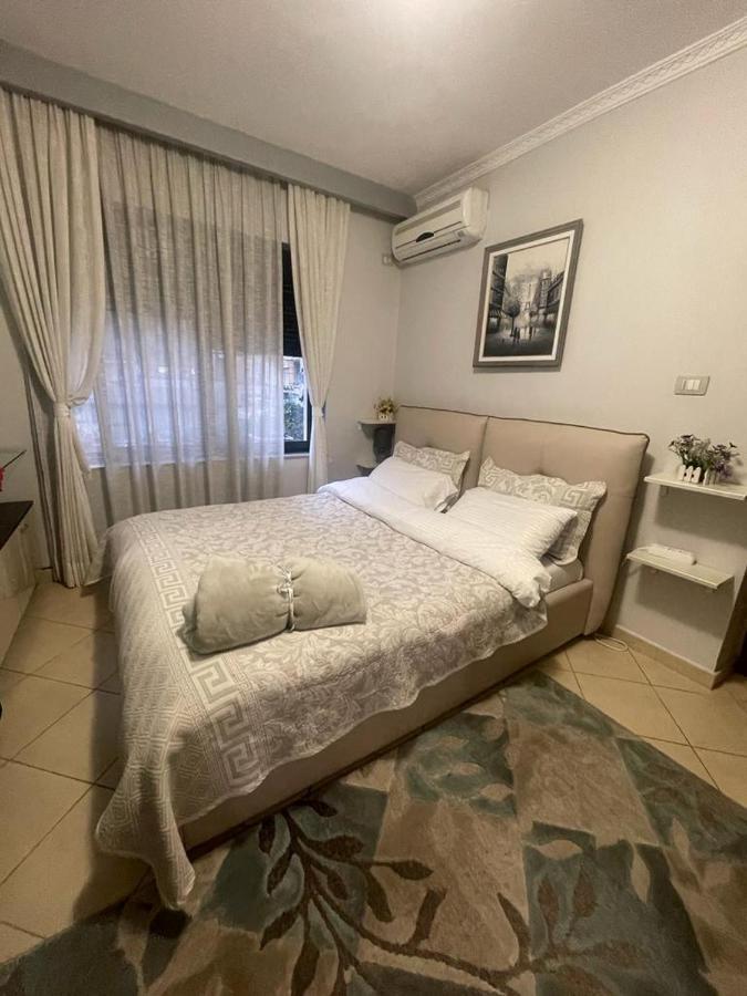 Nice Central Apartment In Tirana City Екстер'єр фото